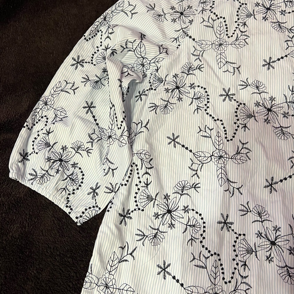 ๐ National Button Down Womenโs size 2XL Blouse NWT - Picture 3 of 6